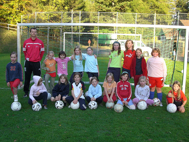 tl_files/ssv/bilder/mannschaften/2007_Maedchen.jpg